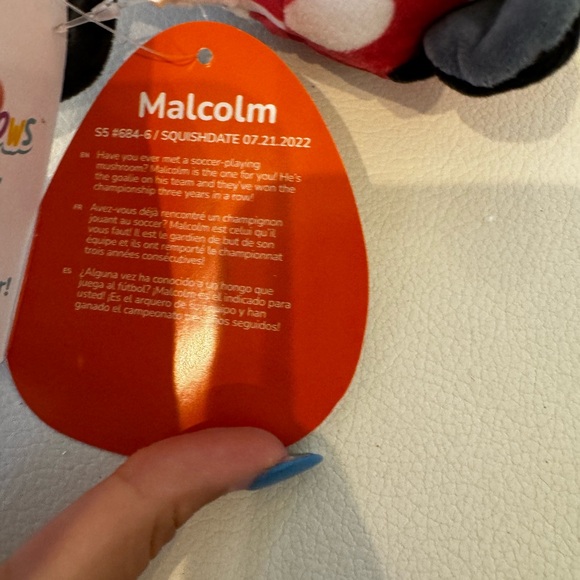 Malcome the bat mushroom - Picture 3 of 3